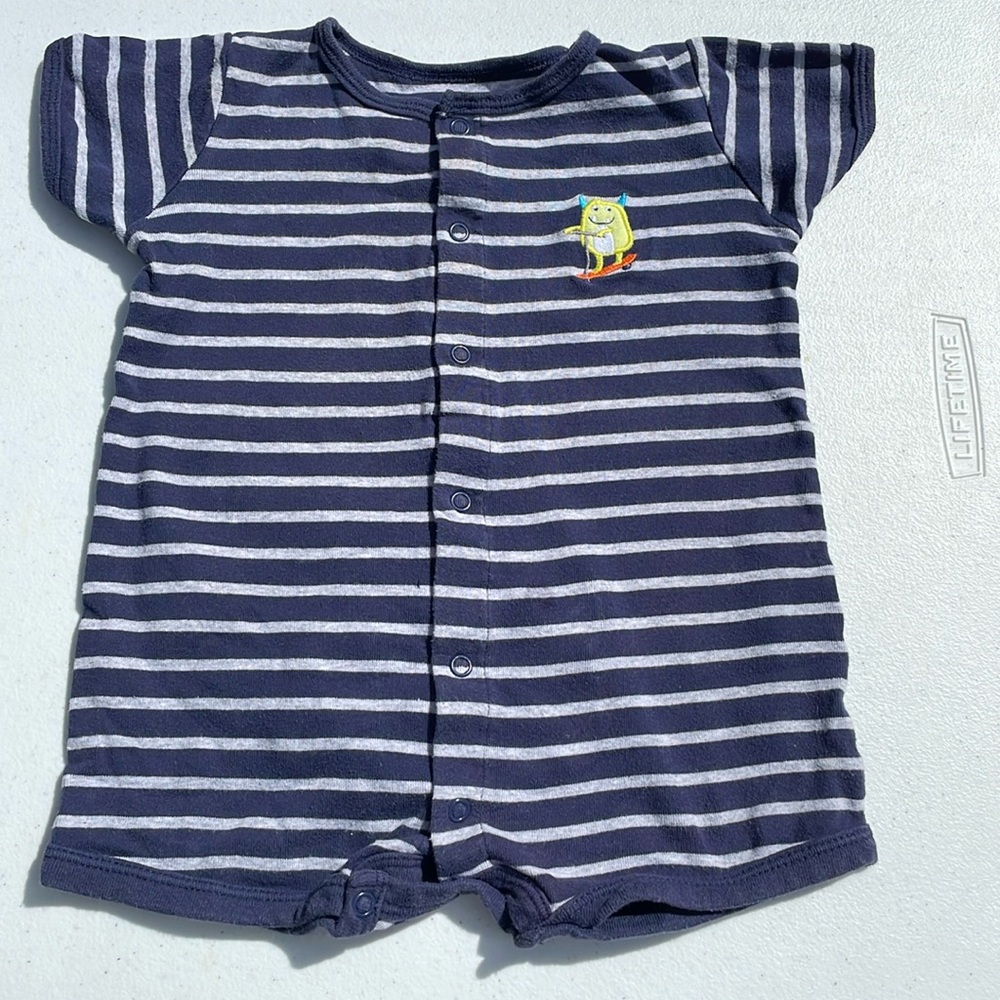 Bundle of Two Rompers - Picture 2 of 11